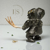 VINTAGE 12" Hunter and Child by Wayne Puqiqnak Gjoa Haven *Hunting Caribou*